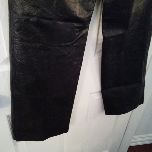 Danier Women's Black Leather Wide Leg Pants With Angled Pockets 34" Waist - Picture 4 of 12